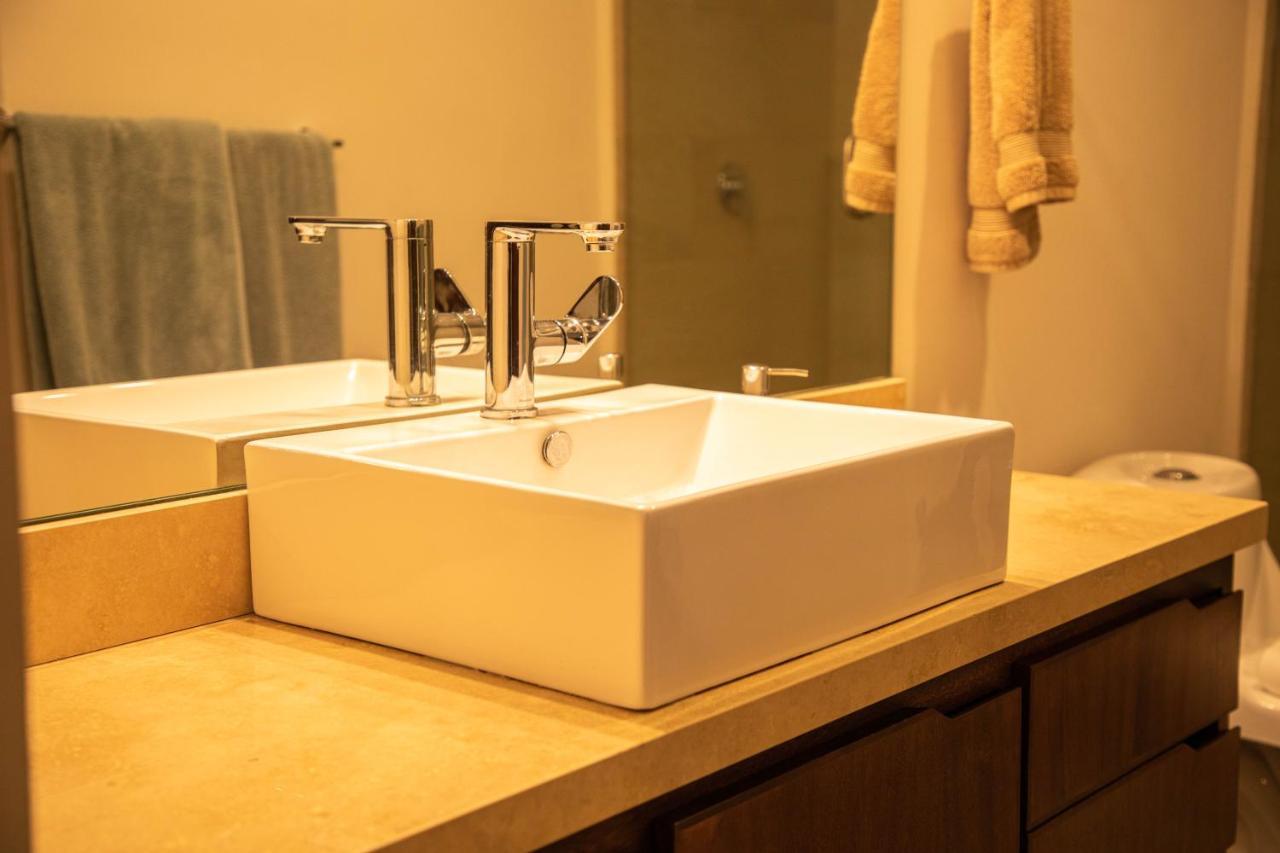 New Condo W/Rooftop Pool & View カボ・サン・ルーカス エクステリア 写真