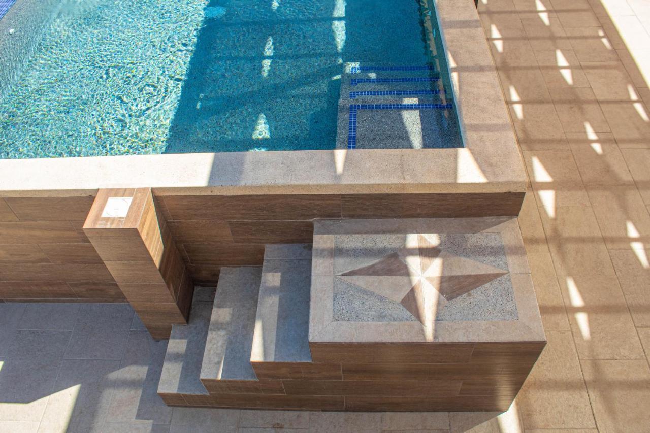 New Condo W/Rooftop Pool & View カボ・サン・ルーカス エクステリア 写真