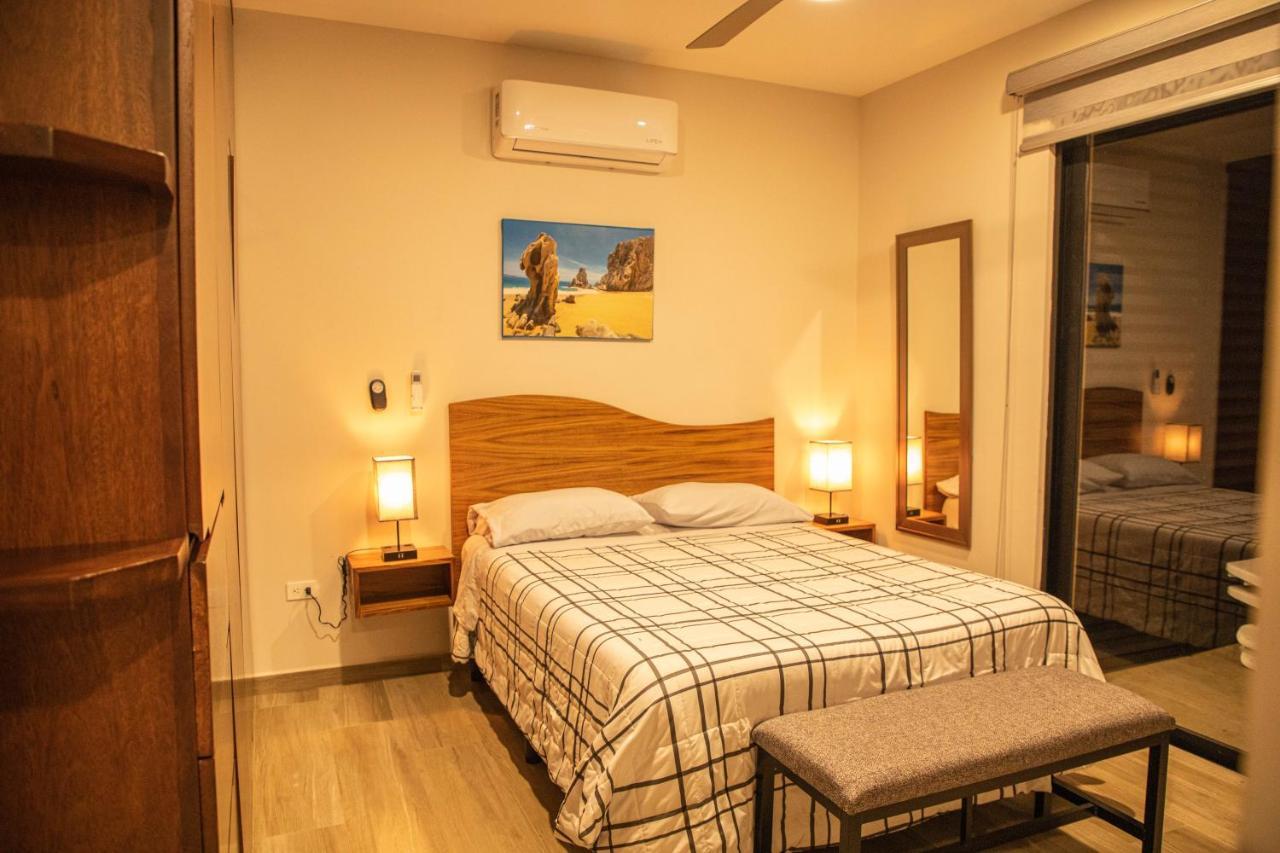 New Condo W/Rooftop Pool & View カボ・サン・ルーカス エクステリア 写真